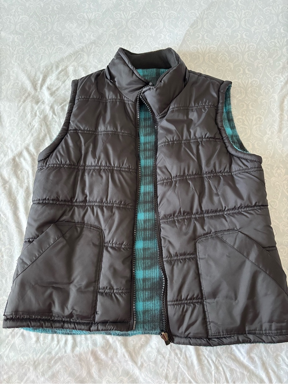 Women’s Quilted Reversible Vest - Gray & Teal Plaid